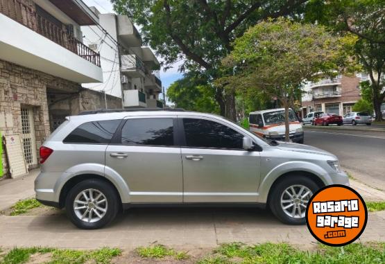 Camionetas - Dodge Journey SXT 2014 Nafta 111111Km - En Venta