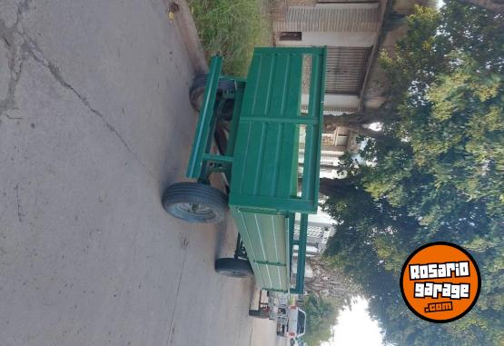 Camiones y Grúas - Acoplado - En Venta