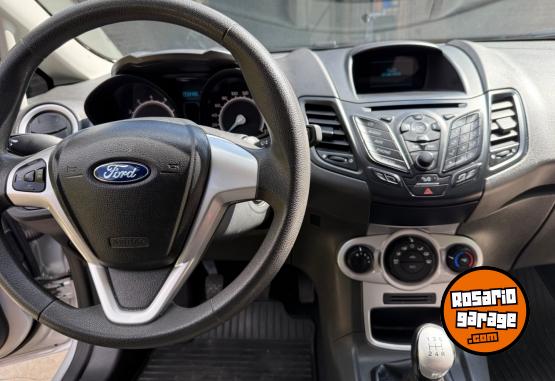 Autos - Ford Fiesta 2019 Nafta 58400Km - En Venta