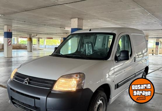Utilitarios - Citroen BERLINGO FURGON HDI 2026 Diesel 0Km - En Venta