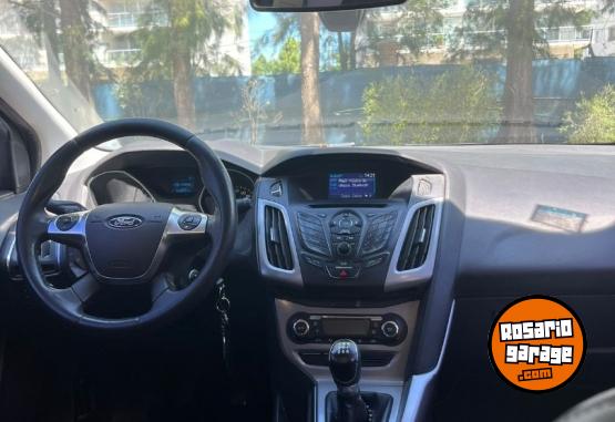 Autos - Ford Focus SE-PLUS 2014 Nafta 125000Km - En Venta