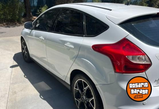 Autos - Ford Focus SE-PLUS 2014 Nafta 125000Km - En Venta