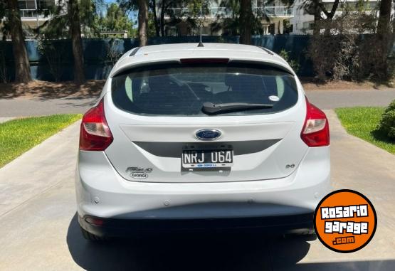 Autos - Ford Focus SE-PLUS 2014 Nafta 125000Km - En Venta