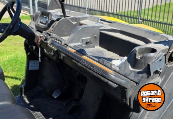 Cuatris y UTVs - Can Am Defender Base HD8 2018  15600Km - En Venta
