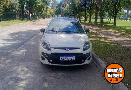 Autos - Fiat Punto Sport Black Motion 2016 Nafta 91000Km - En Venta
