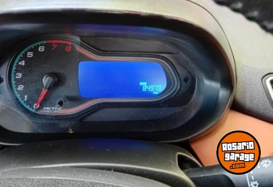 Autos - Chevrolet Onix activ 2018 GNC 84000Km - En Venta