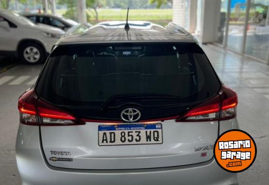 Autos - Toyota Yaris S CVT 2019 Nafta 69851Km - En Venta