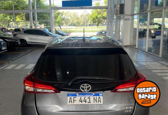 Autos - Toyota Yaris XLS CVT 2022 Nafta 60300Km - En Venta