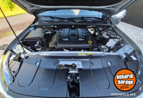 Camionetas - Volkswagen AMAROK V6 HIGHLINE 4x4 AT 2024 Diesel 28000Km - En Venta