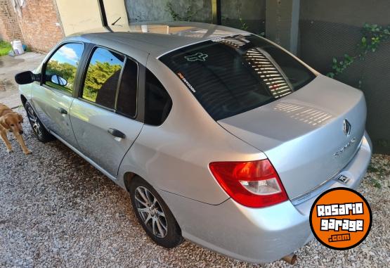 Autos - Renault Symbol 2011 GNC 140000Km - En Venta
