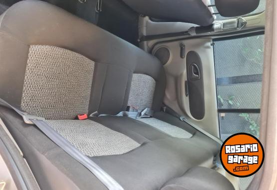 Autos - Renault Symbol 2011 GNC 140000Km - En Venta