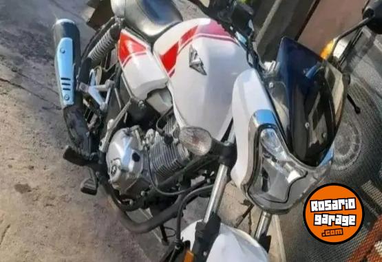 Motos - Bajaj Modelo 2018 2025 Nafta 11000Km - En Venta