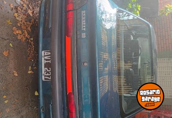 Autos - Renault 19 1996 Diesel 111111Km - En Venta