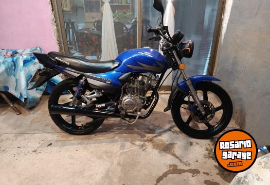 Motos - Maveric Strek 2015 Nafta 8300Km - En Venta