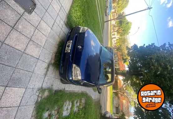 Autos - Renault Clio 1999 Diesel 326000Km - En Venta
