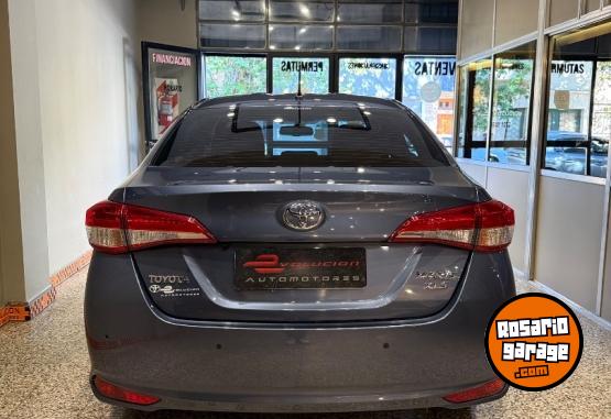 Autos - Toyota Yaris 2021 Nafta 83000Km - En Venta