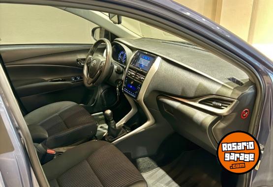 Autos - Toyota Yaris 2021 Nafta 83000Km - En Venta