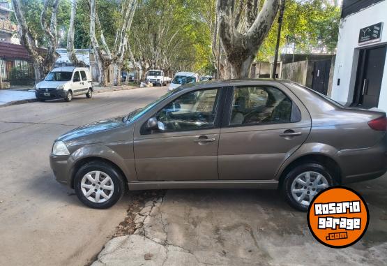 Autos - Fiat Siena ex 2013 GNC 175000Km - En Venta