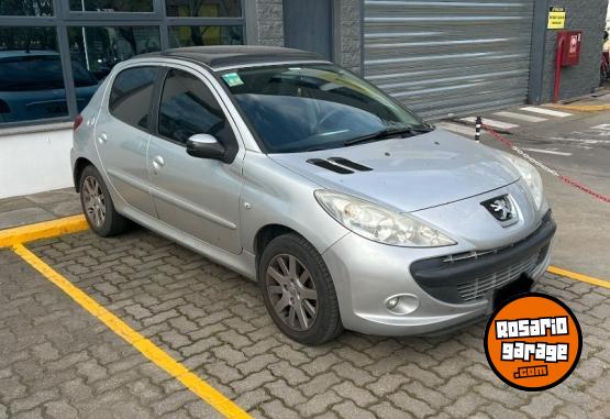 Autos - Peugeot 207 XT 2010 Nafta 108000Km - En Venta