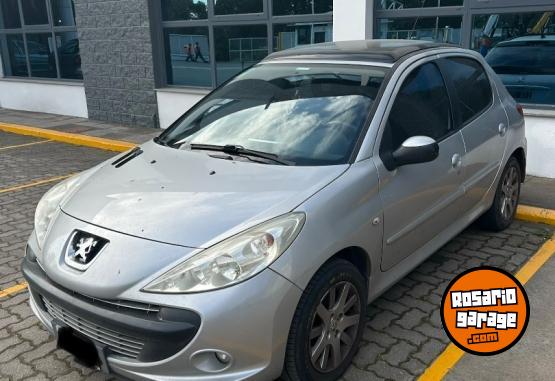 Autos - Peugeot 207 XT 2010 Nafta 108000Km - En Venta