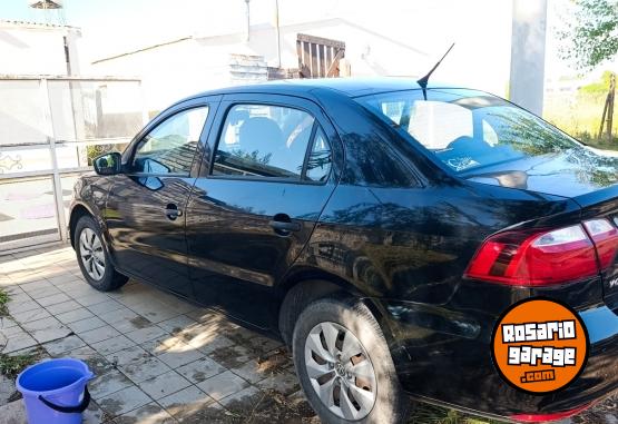 Autos - Volkswagen Voyage 2013 Nafta 200000Km - En Venta