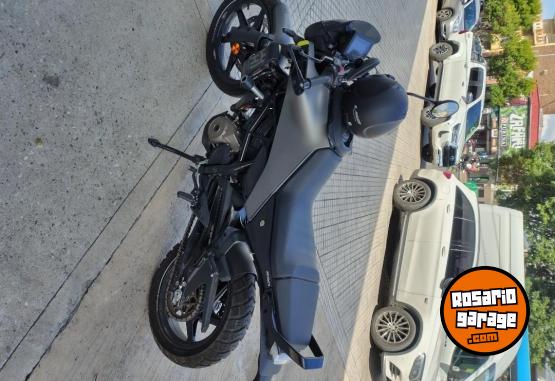 Motos - Husqvarna Svartpilen 250 2025 Nafta 1067Km - En Venta