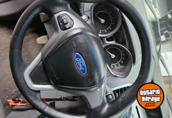 Autos - Ford Ecosport kinetic SE 2013 GNC 192000Km - En Venta