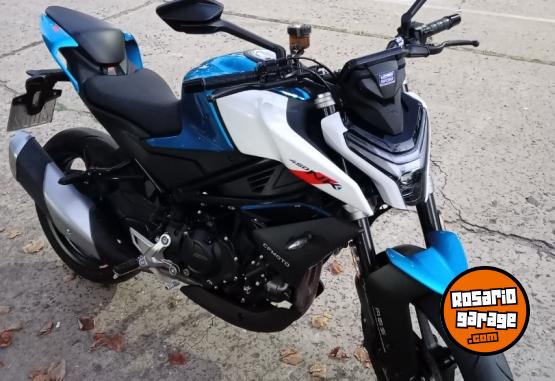 Motos - CF 450 NK 2024 Nafta 3100Km - En Venta