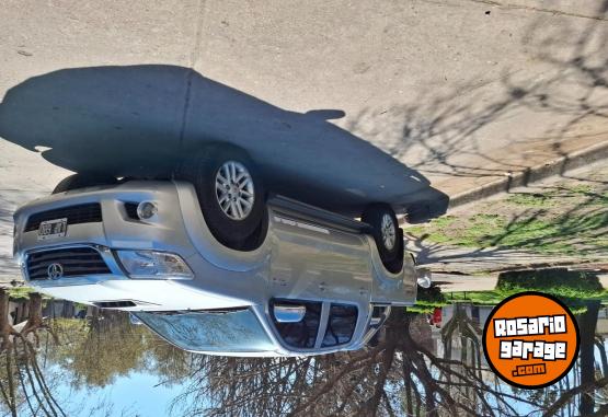 Camionetas - Toyota Hilux 2012 Diesel 155000Km - En Venta