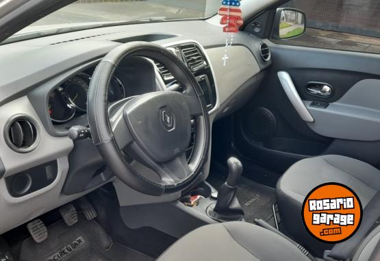 Autos - Renault Logan expression 2014 Nafta 80000Km - En Venta