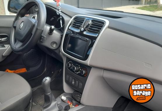 Autos - Renault Logan expression 2014 Nafta 80000Km - En Venta