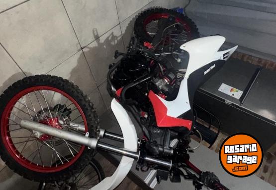 Motos - Motomel Skua 250 2009 Nafta 1Km - En Venta