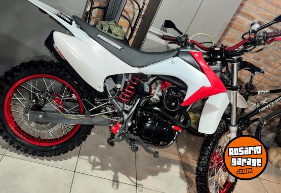 Motos - Motomel Skua 250 2009 Nafta 1Km - En Venta