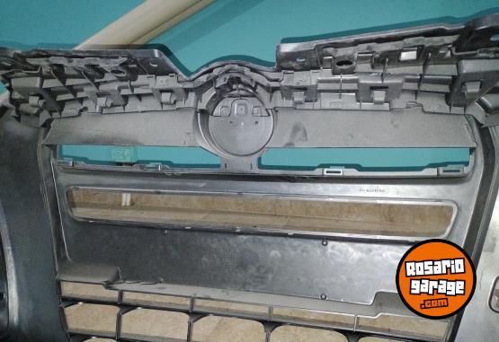 Accesorios para Autos - Paragolpes delantero Fiat Doblo 2013 - En Venta