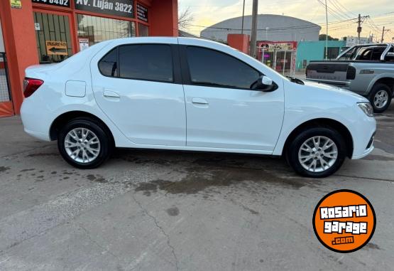 Autos - Renault Logan PH2 Zen 2023 Nafta 57000Km - En Venta