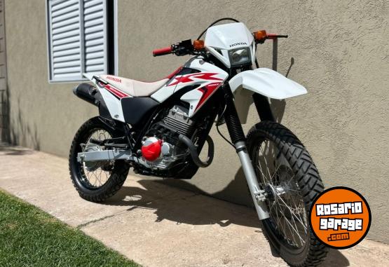 Motos - Honda TORNADO 2020 Nafta 8000Km - En Venta