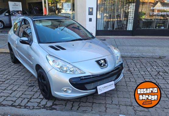 Autos - Peugeot 207 Quiksilver 2010 Nafta 140000Km - En Venta