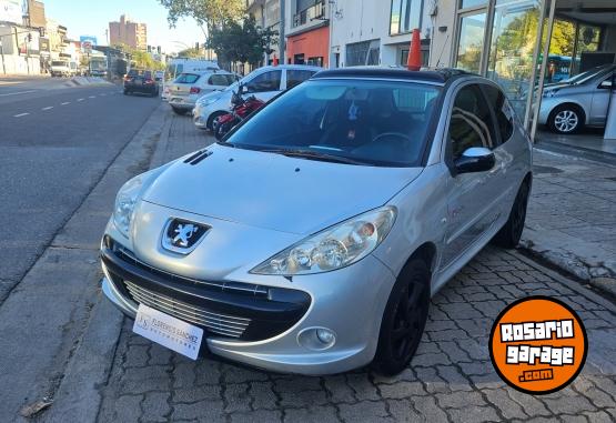 Autos - Peugeot 207 Quiksilver 2010 Nafta 140000Km - En Venta
