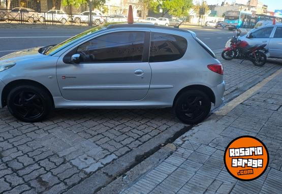 Autos - Peugeot 207 Quiksilver 2010 Nafta 140000Km - En Venta