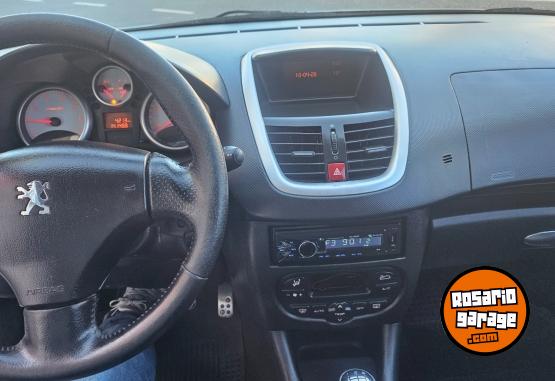 Autos - Peugeot 207 Quiksilver 2010 Nafta 140000Km - En Venta
