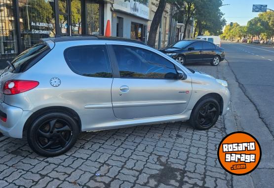 Autos - Peugeot 207 Quiksilver 2010 Nafta 140000Km - En Venta