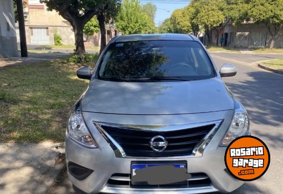 Autos - Nissan Versa 2019 Nafta 123000Km - En Venta