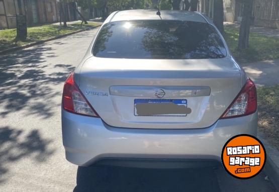 Autos - Nissan Versa 2019 Nafta 123000Km - En Venta