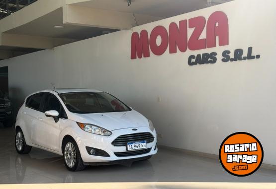 Autos - Ford Fiesta Titanium 2017 Nafta 97000Km - En Venta