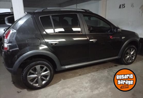 Autos - Renault Sandero Stepway Rip Curl 2012 Nafta 90000Km - En Venta