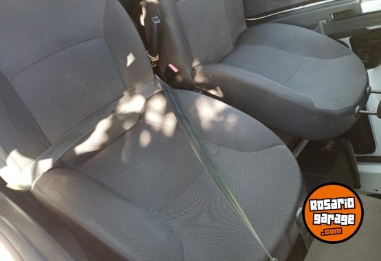 Utilitarios - Renault Kangoo 2020 Nafta 85000Km - En Venta