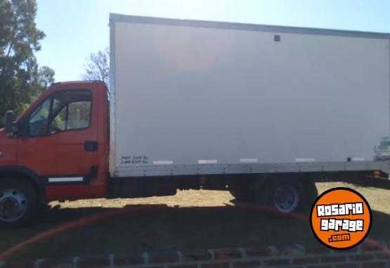 Camiones y Grúas - VENDO USADO - En Venta