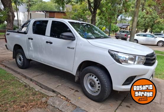 Camionetas - Toyota Hilux 2020 Diesel 125000Km - En Venta
