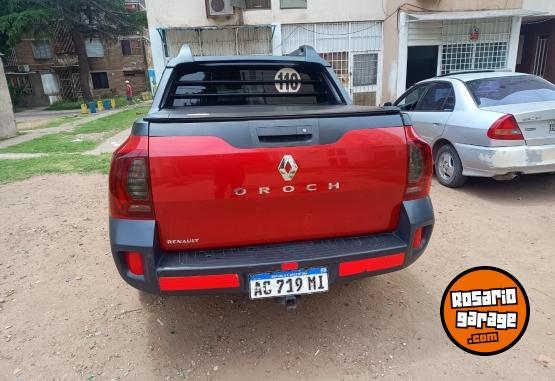 Camionetas - Renault Duster Oroch 2018 GNC 175000Km - En Venta