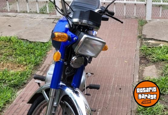 Motos - Suzuki AX 100 2013 Nafta 13400Km - En Venta